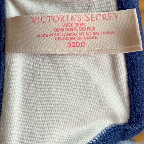 Lot of 2 32DD Victoria’s Secret Bras Strappy - Picture 6 of 6